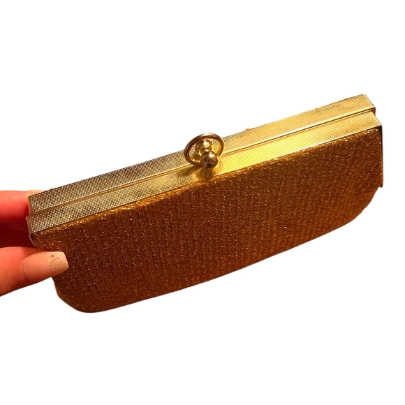 Vintage 1950s Gold Glitter Clutch Purse Mid Century Metallic Kiss Lock Handbag - Picture 4 of 7